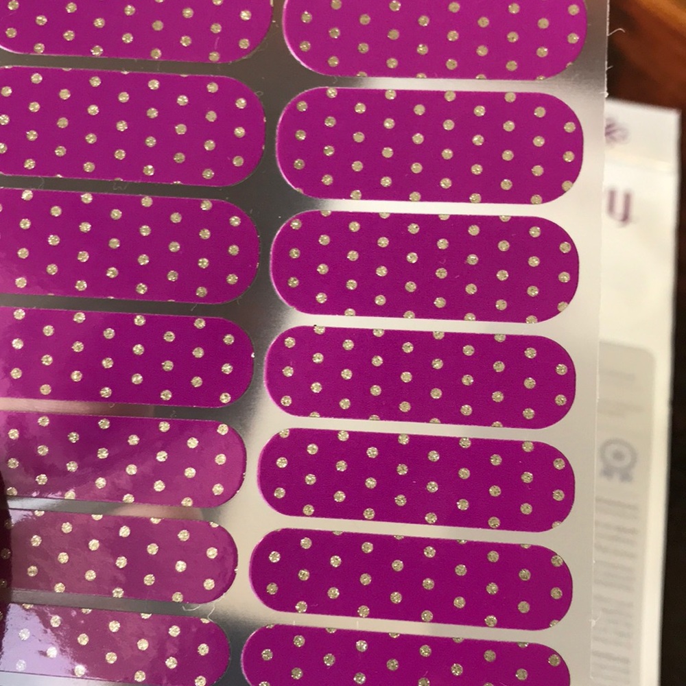 Jamberry Icy Peony Polka Nail Wraps